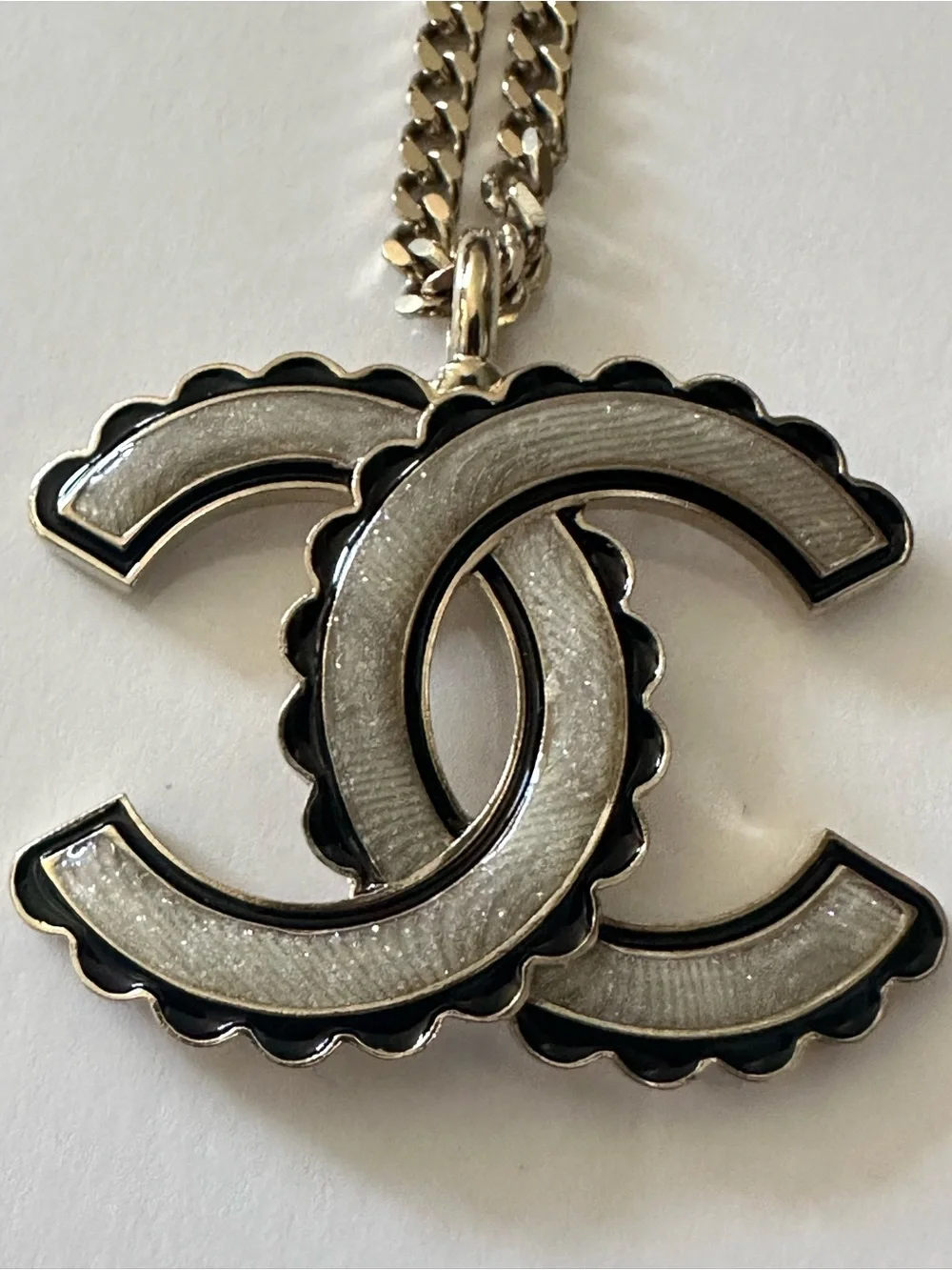 CHANEL 24B Oversized CC Glitter Enamel Pendant Chain Necklace Gold Tone Black